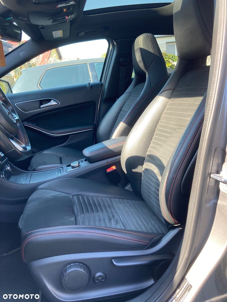 Mercedes-Benz GLA - 19