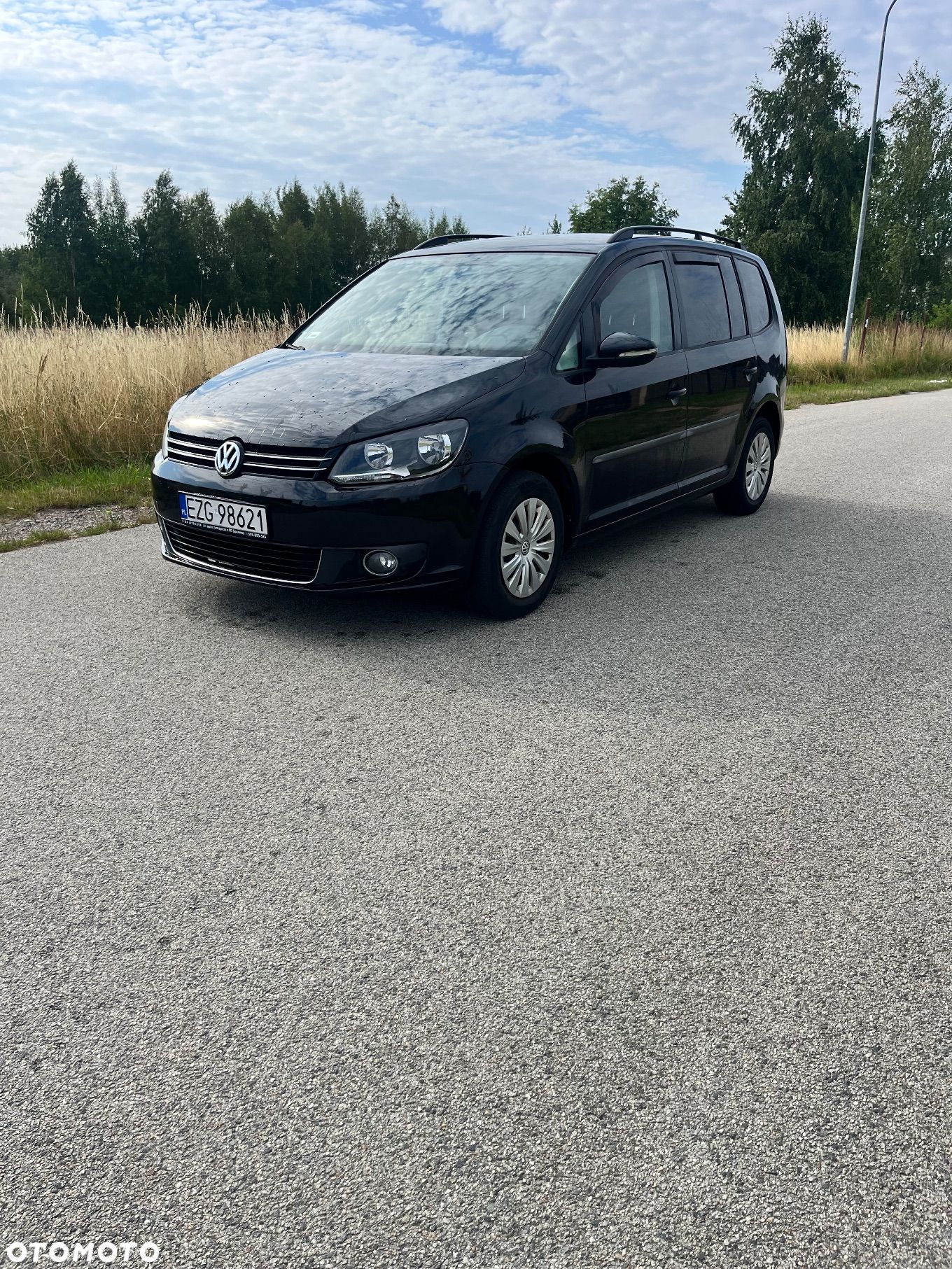 Volkswagen Touran 1.6 TDI DPF BlueMot Comfortline - 1