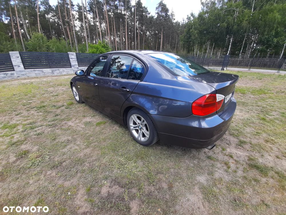 BMW Seria 3 320d - 8