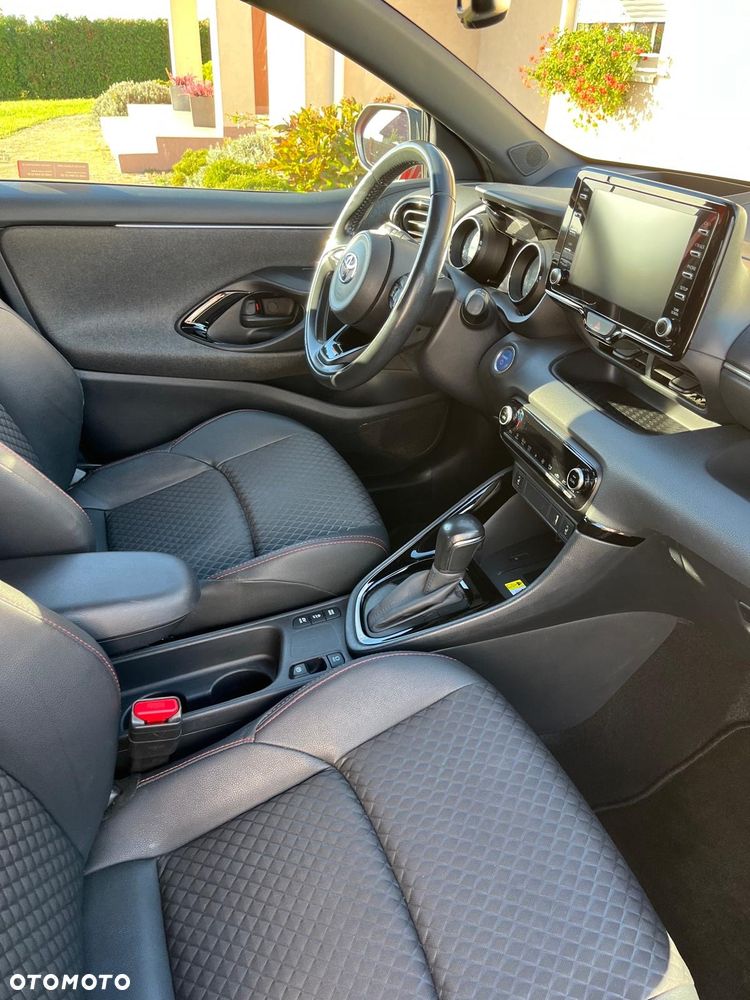 Toyota Yaris Hybrid 1.5 Premiere Edition - 21