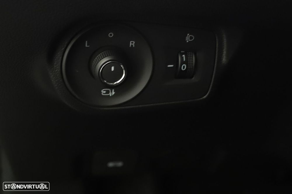 MG MG4 64 kWh Luxury - 19