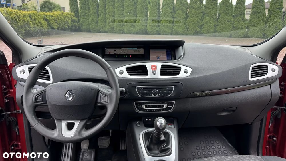 Renault Grand Scenic Gr 1.6 16V Luxe Privilege - 24