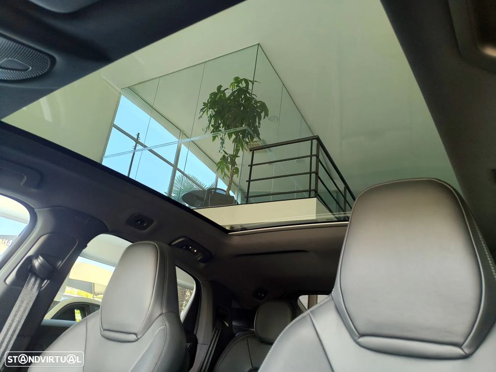 Porsche Cayenne Coupé E-Hybrid - 33