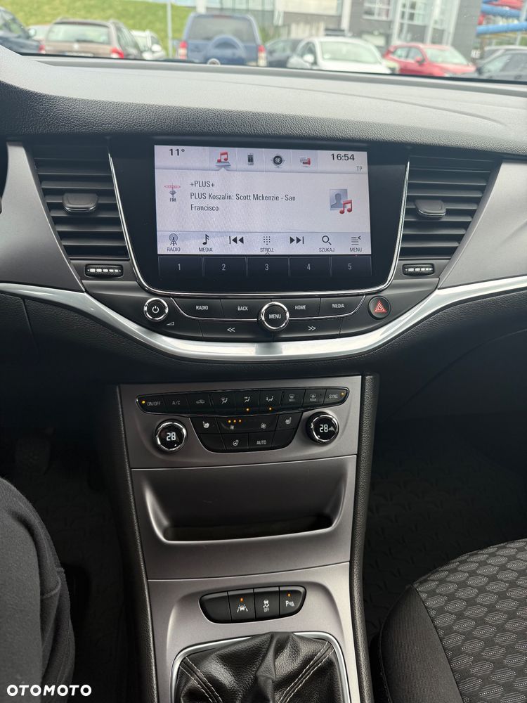 Opel Astra 1.6 CDTI Cosmo - 10