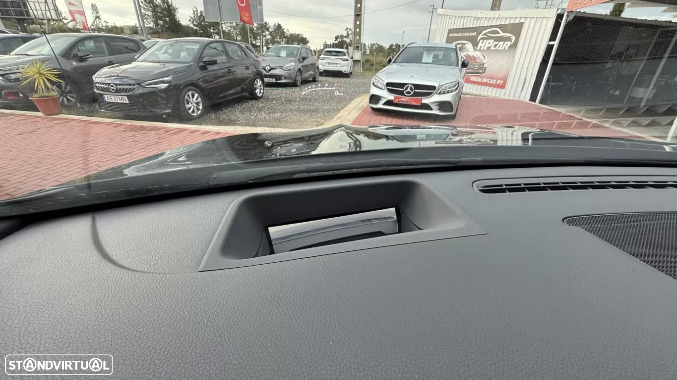 Mercedes-Benz CLA 45 AMG 4Matic+ Shooting Brake Speedshift 8G-DCT - 35