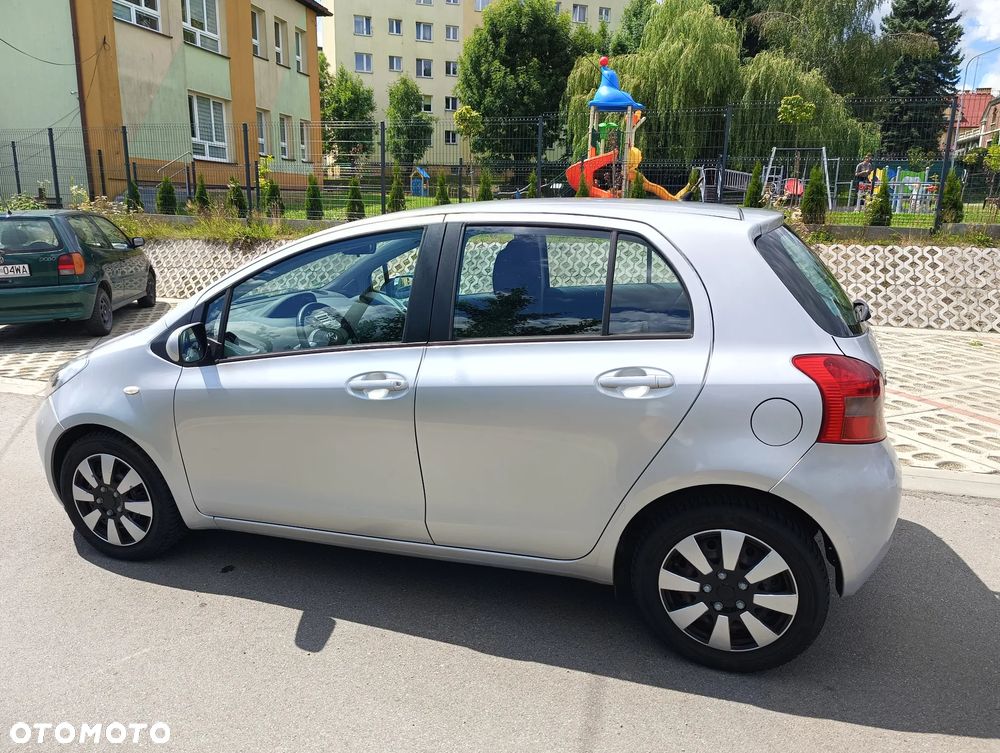 Toyota Yaris 1.3 Edition - 10
