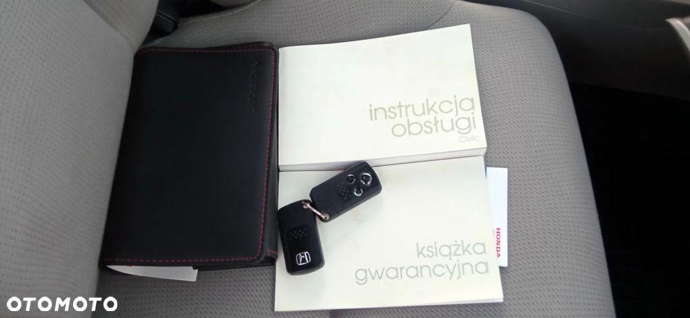 Honda Civic 1.8 Executive - 27