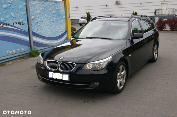 BMW Seria 5 525d Touring Edition Lifestyle