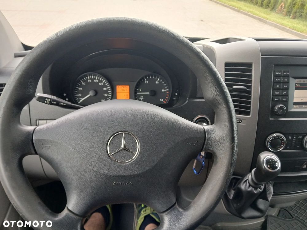 Mercedes-Benz Sprinter - 19