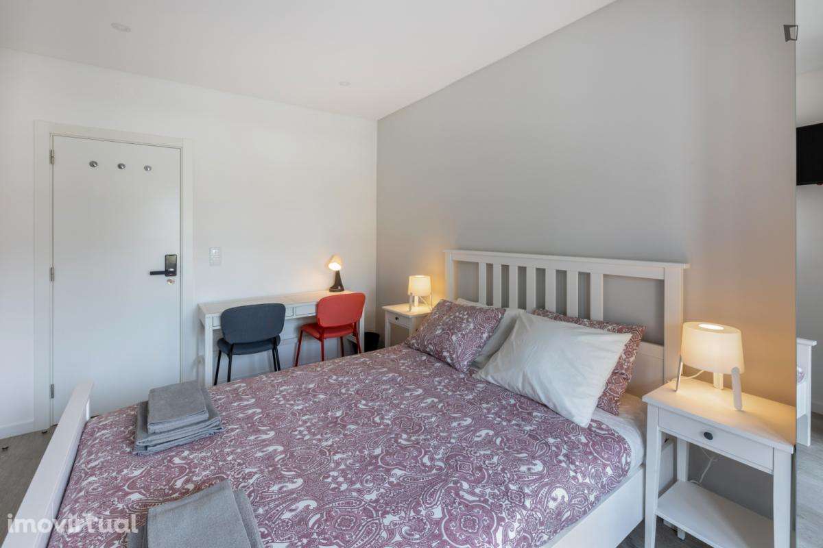 Quarto - localizado em Alameda Lisbon - Grande imagem: 4/14