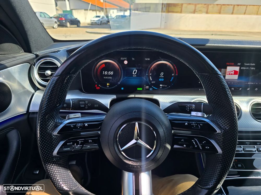 Mercedes-Benz E 300 de 4Matic 9G-TRONIC AMG Line - 15