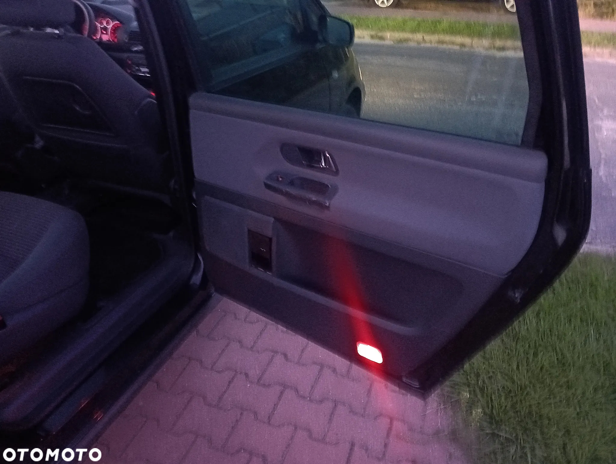 Seat Alhambra 2.0 Reference - 30