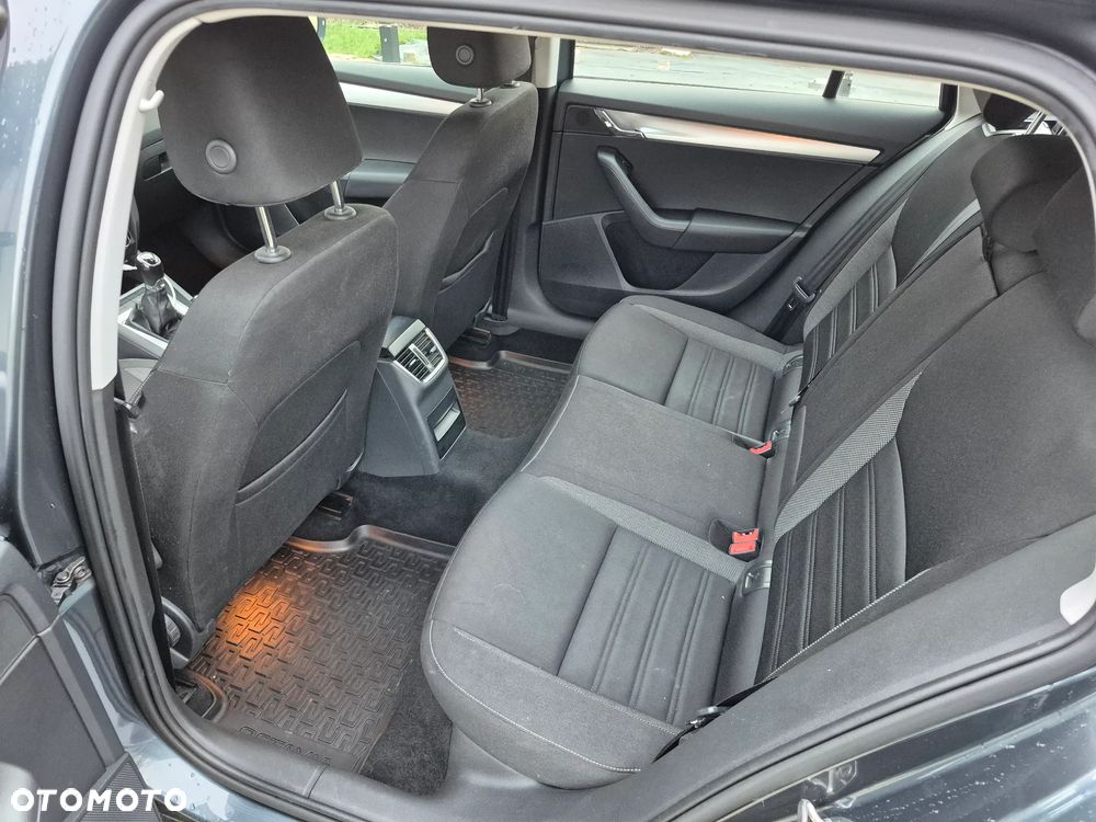 Skoda Octavia 1.8 TSI Style - 18