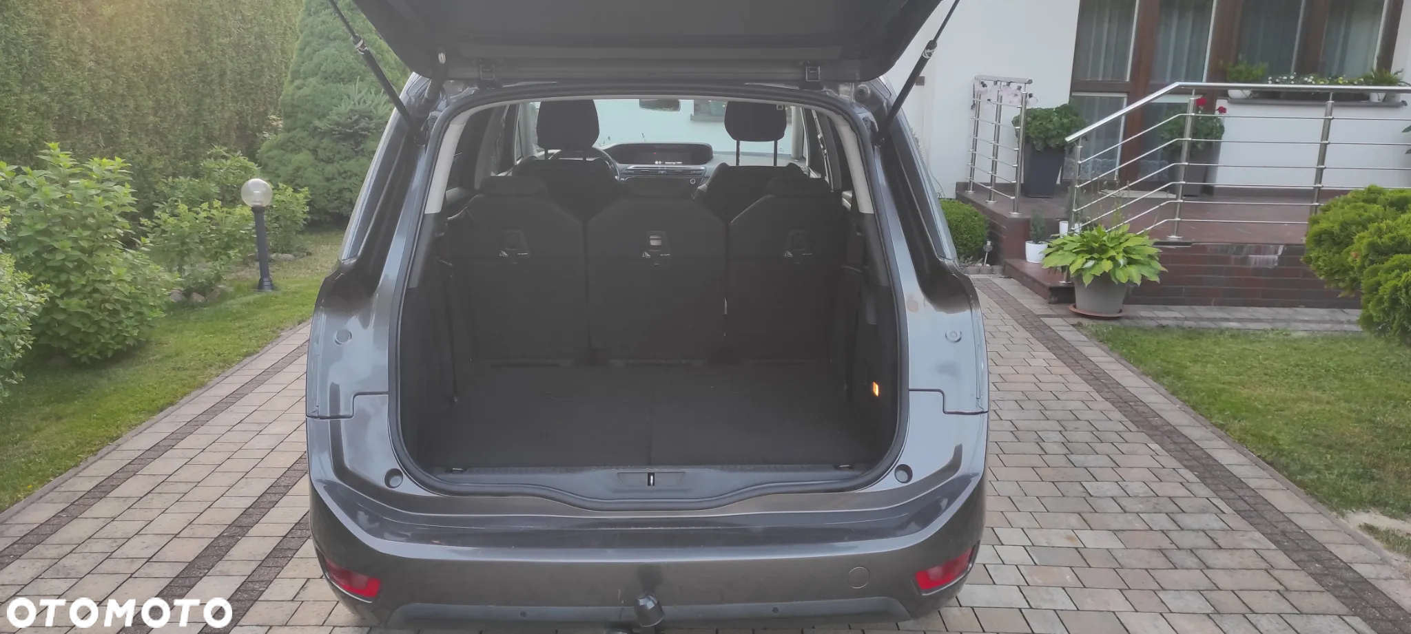 Citroën C4 Grand Picasso e-HDi 115 Attraction - 15