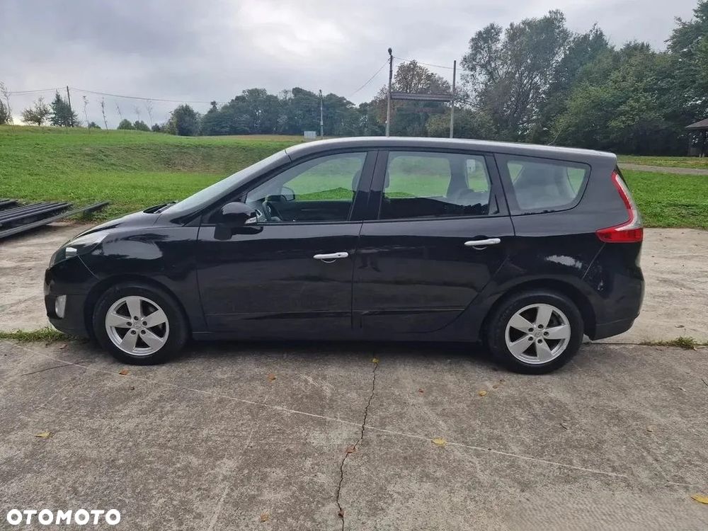 Renault Grand Scenic Gr 1.4 16V TCE Bose Edition - 2