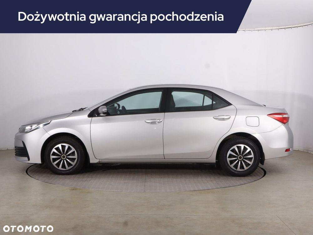 Toyota Corolla - 4