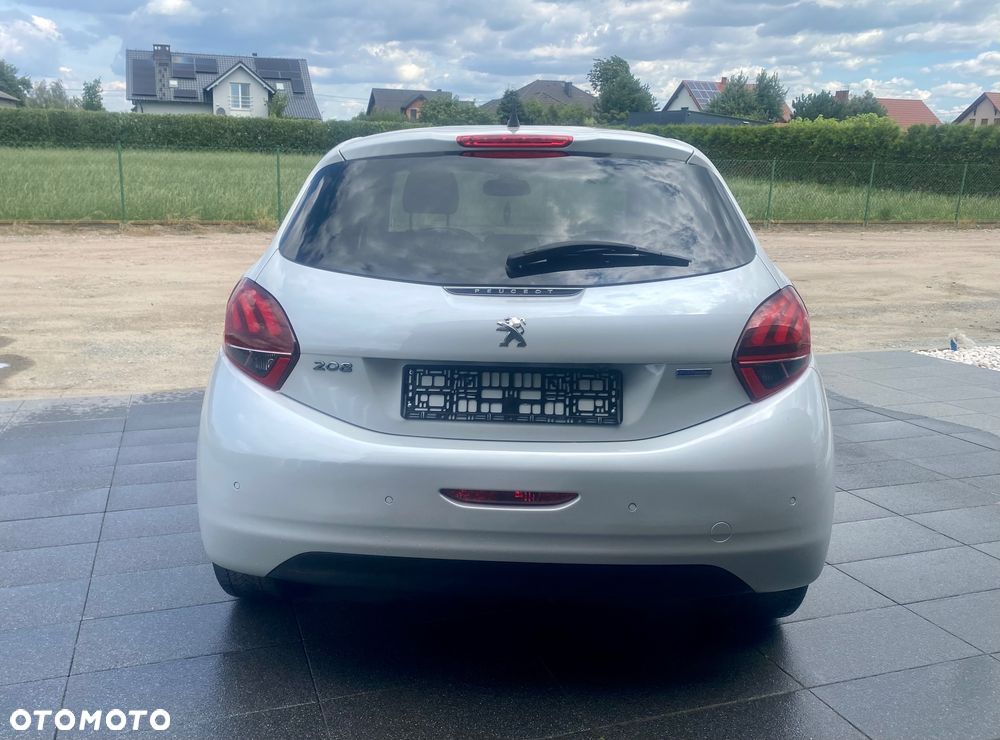Peugeot 208 PureTech 110 Stop & Start EAT6 Allure - 9