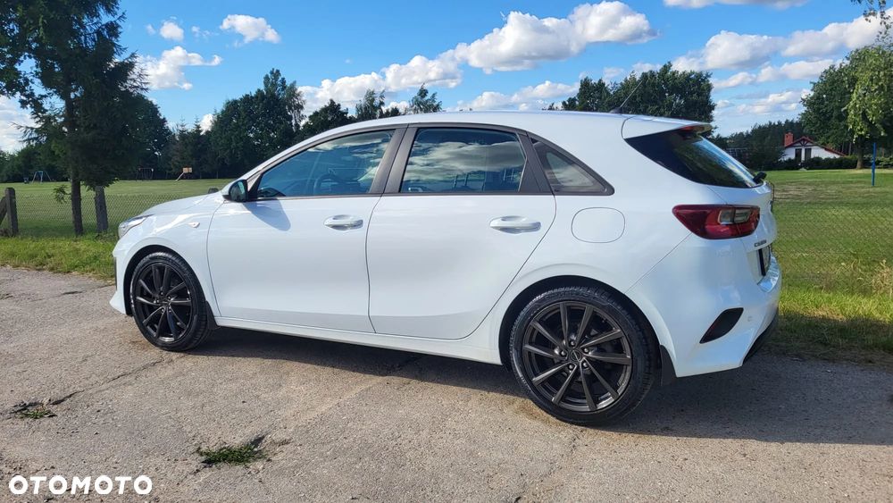 Kia Ceed 1.6 CRDi SCR M - 14