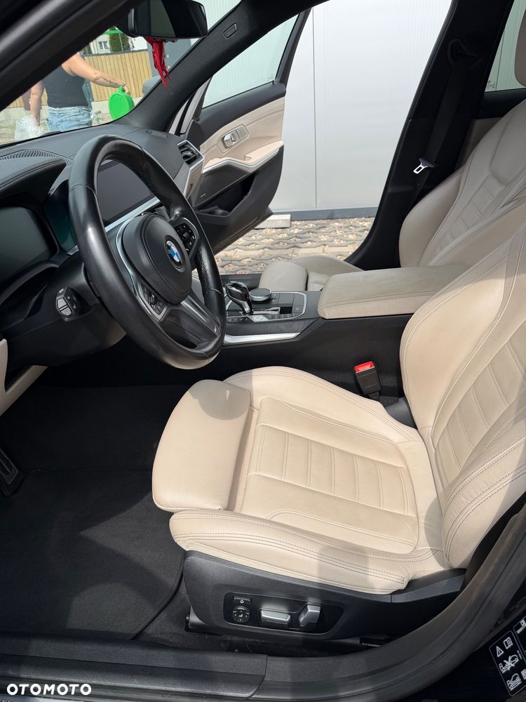 BMW Seria 3 M340i xDrive sport - 8