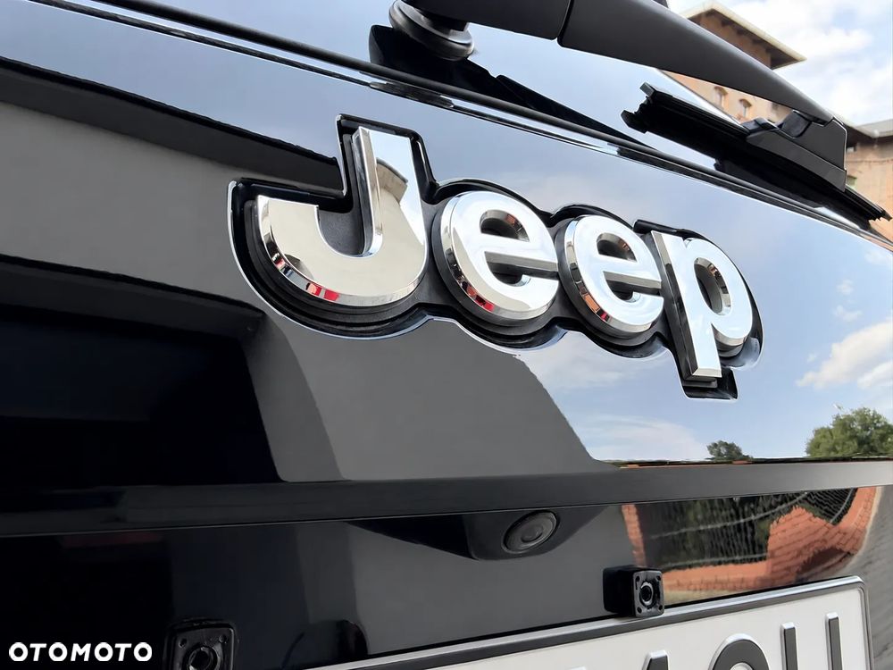 Jeep Grand Cherokee 3.6 V6 Overland Summit - 23
