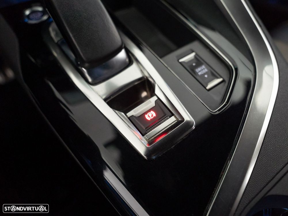 Peugeot 3008 1.6 Hybrid GT Pack e-EAT8 - 26