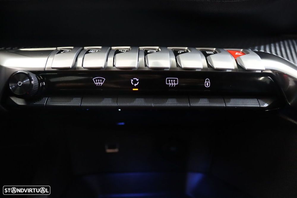Peugeot 3008 1.2 PureTech Allure - 29