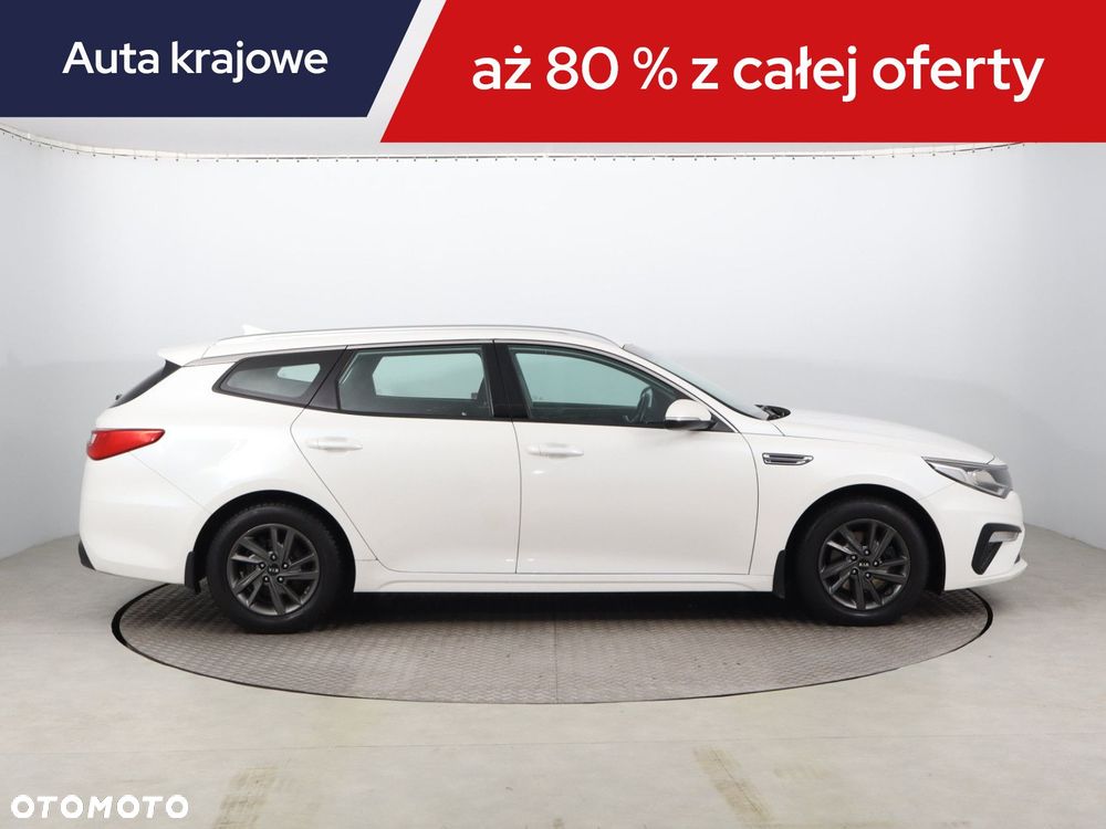 Kia Optima - 8