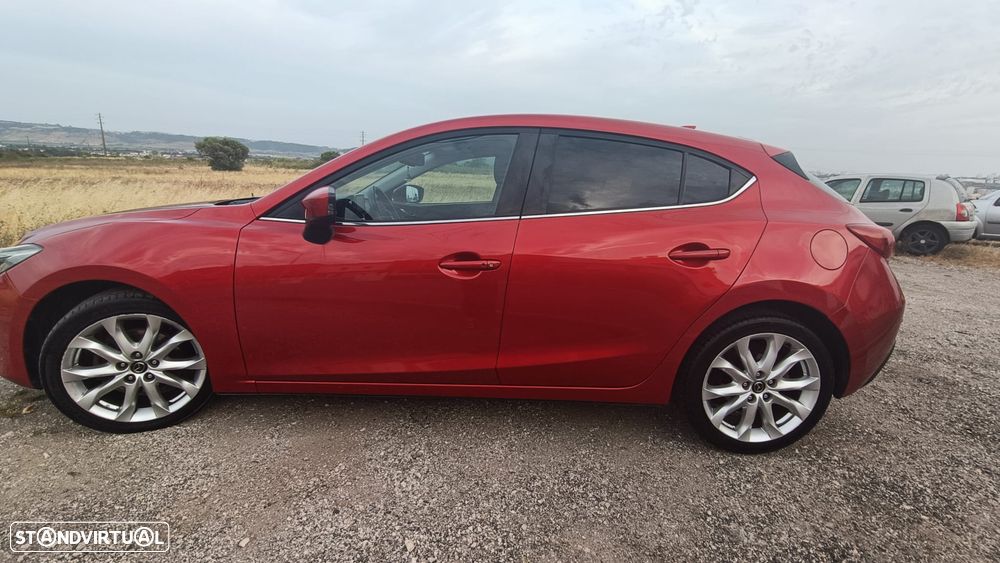 Mazda 3 Hatchback 1.5 Sky-D Excellence - 2