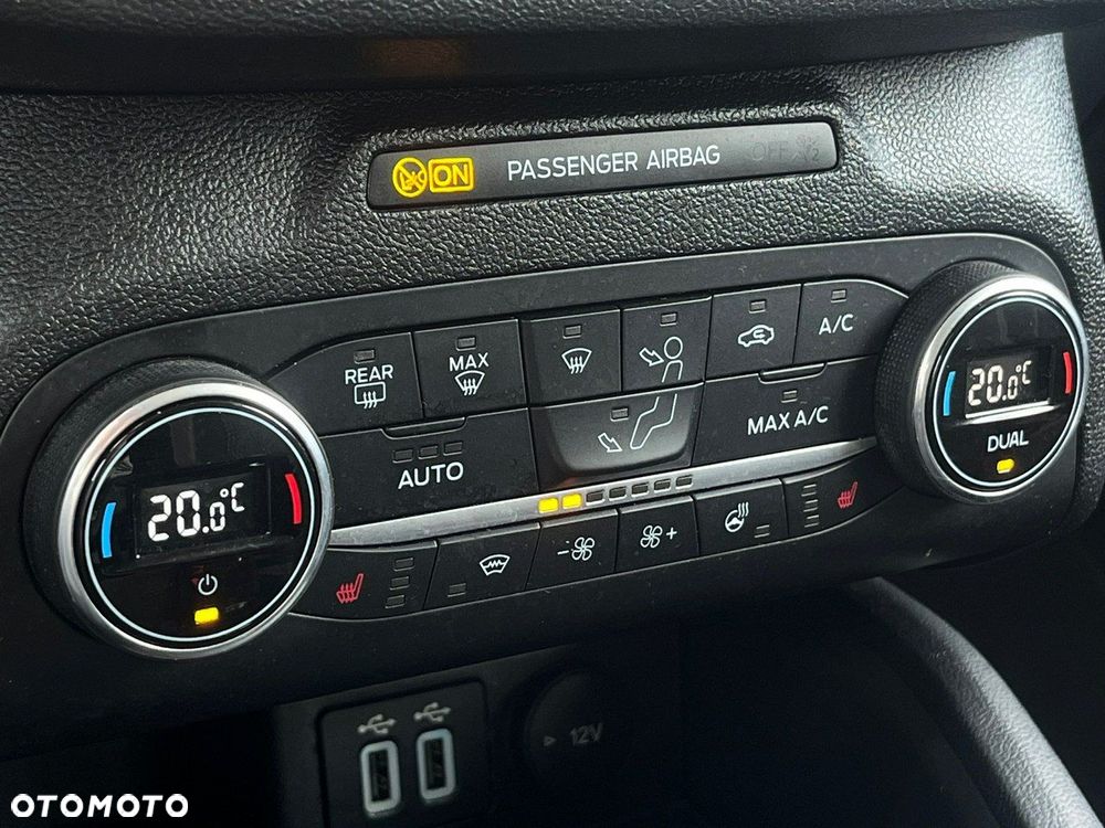 Ford Focus 1.5 EcoBlue Start-Stopp-System COOL&CONNECT - 30