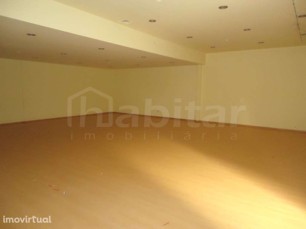 Loja situada no Hiper Grossista - Grande imagem: 2/5