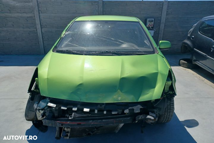 Lampa stop stanga pe aripa Hyundai i20 PB  [din 2008 pana  2012] seria Hatchback 5-usi 1.2 MT (78 h - 4