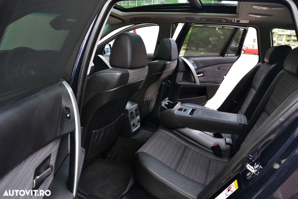 BMW Seria 5 520d Touring - 22