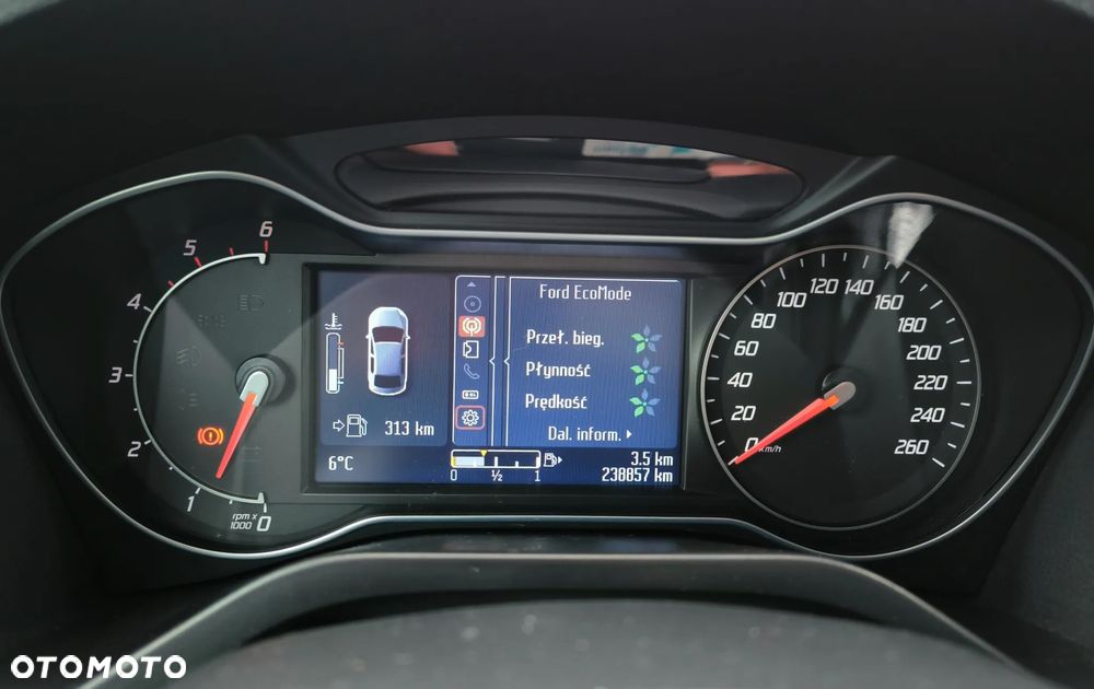 Ford Galaxy 2.0 TDCi Titanium - 23