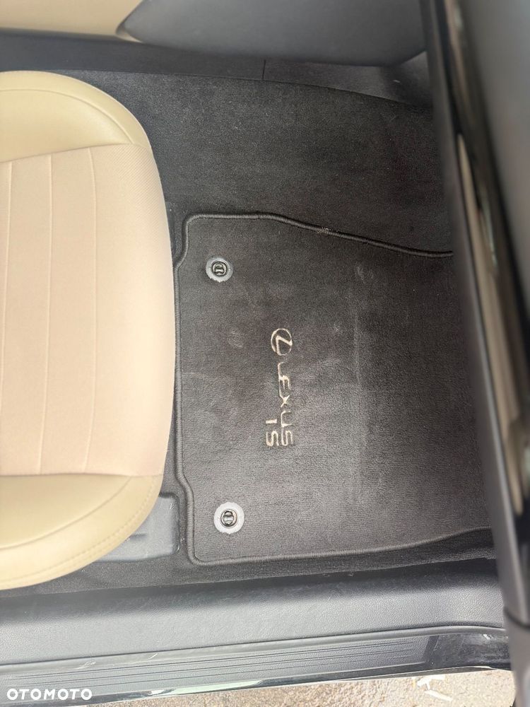 Lexus IS 200t Elegance - 19