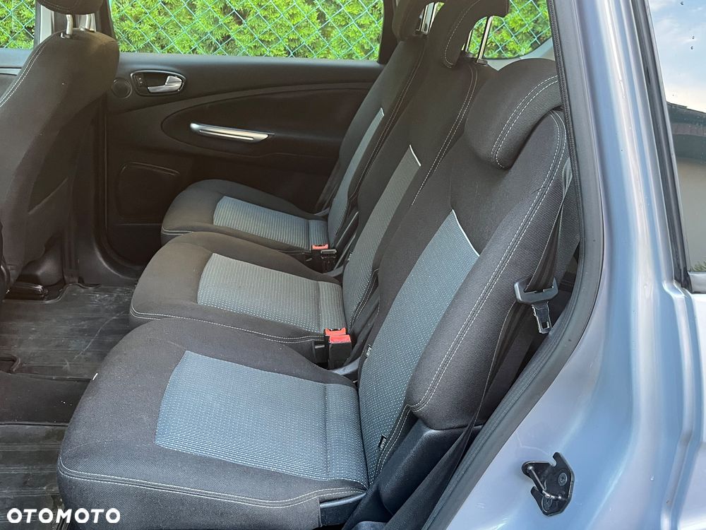 Ford S-Max 2.0 TDCi DPF Titanium - 6