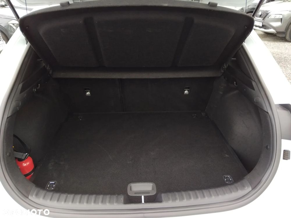 Kia XCeed 1.5 T-GDI M - 27