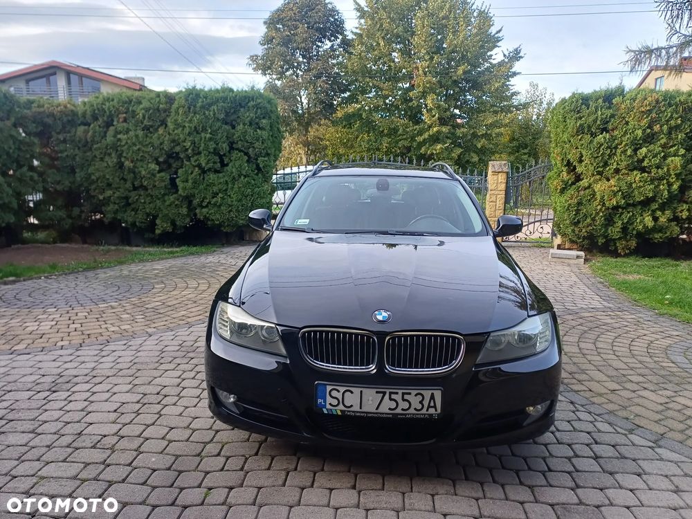 BMW Seria 3 320d DPF Touring - 2