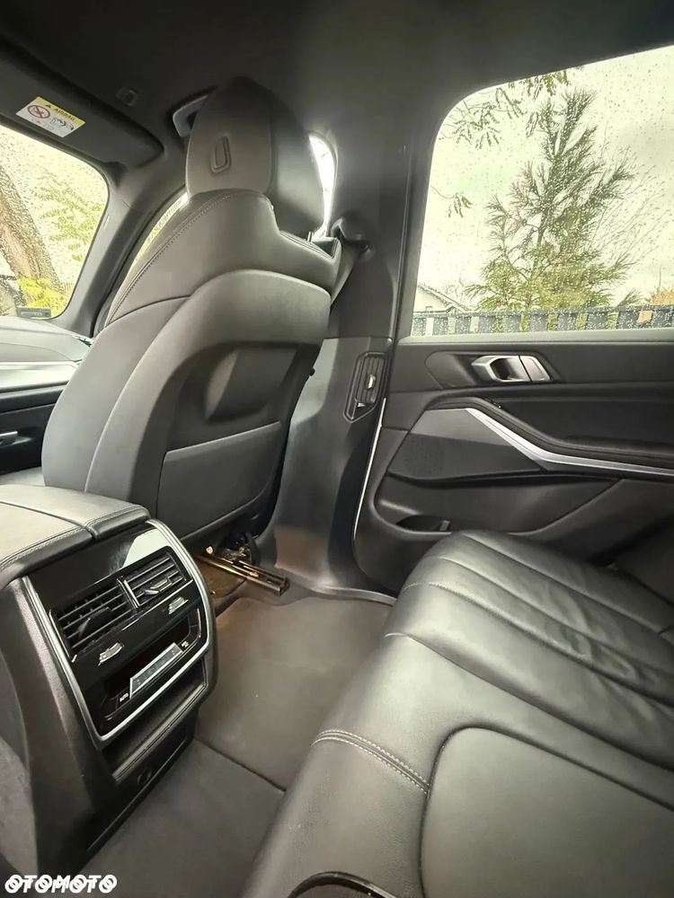 BMW X5 xDrive40i - 8