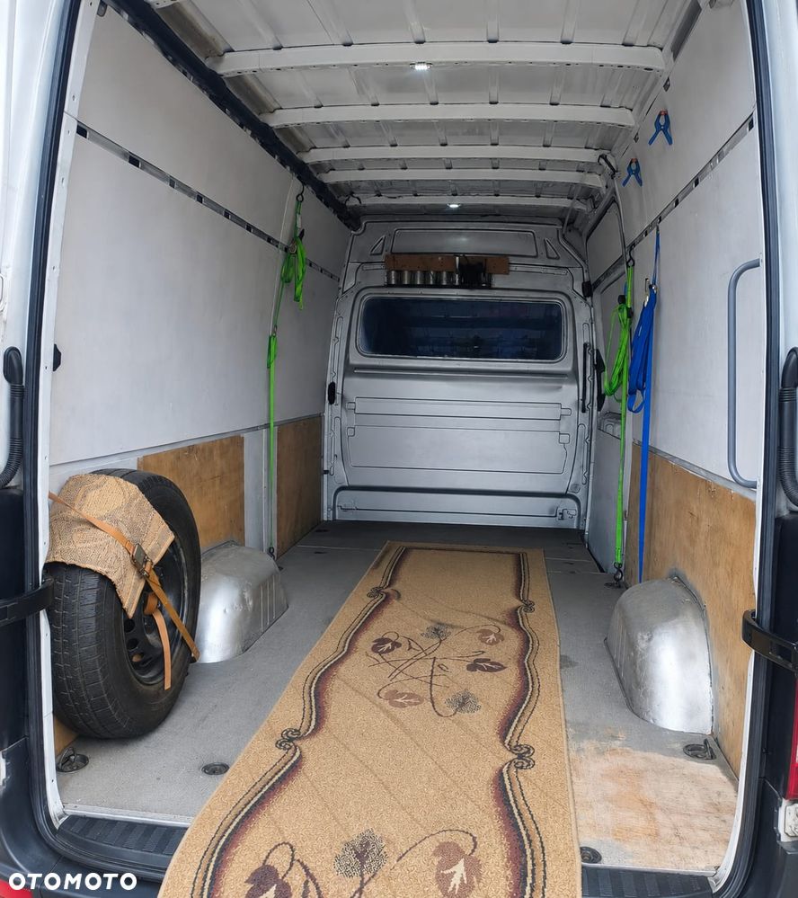 Mercedes-Benz SPRINTER - 16