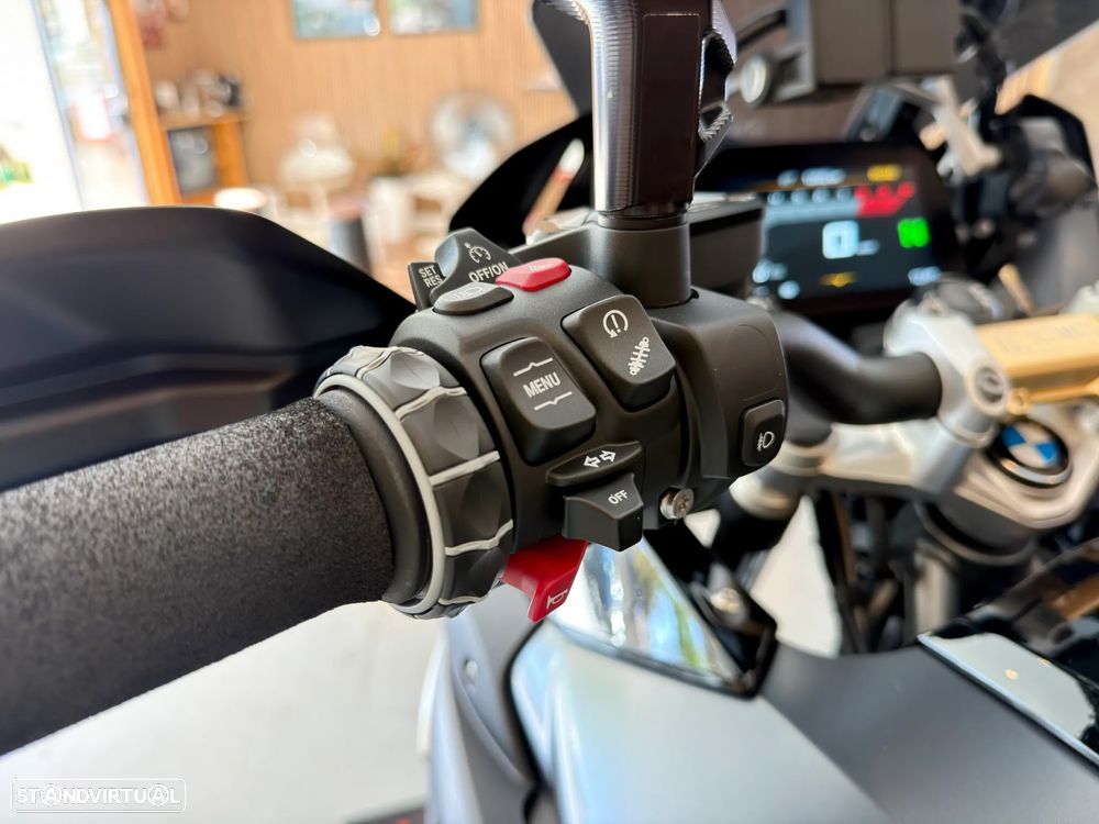 BMW R 1250 GS ULTIMATE EDITION (Série Limitada a 2100 unidades) - 32