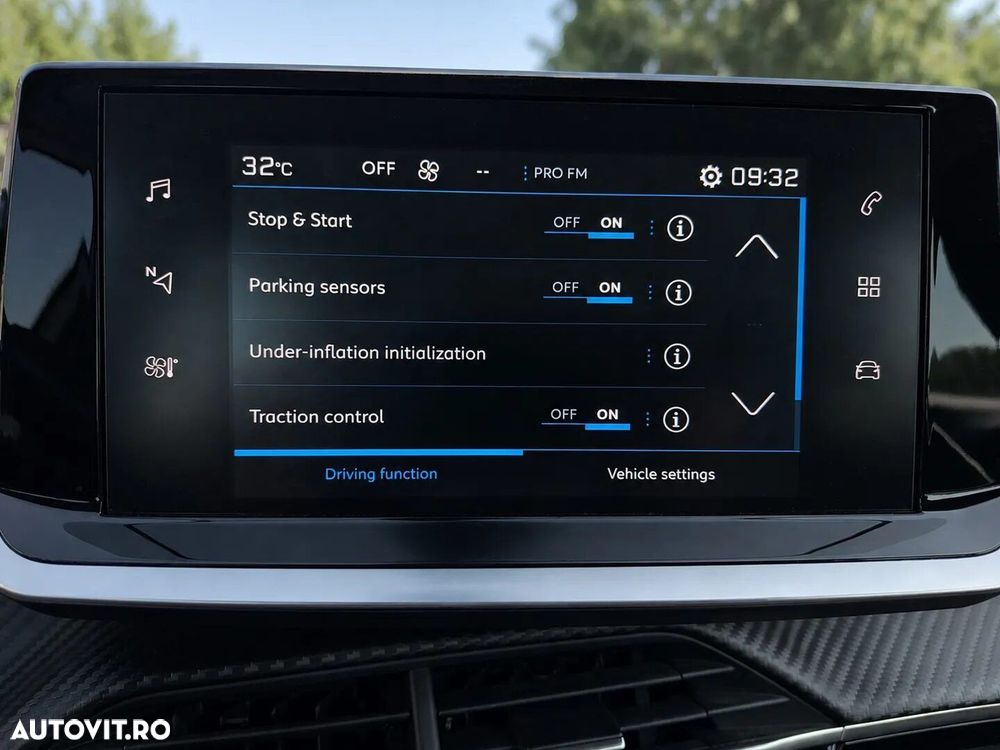 Peugeot 2008 - 18