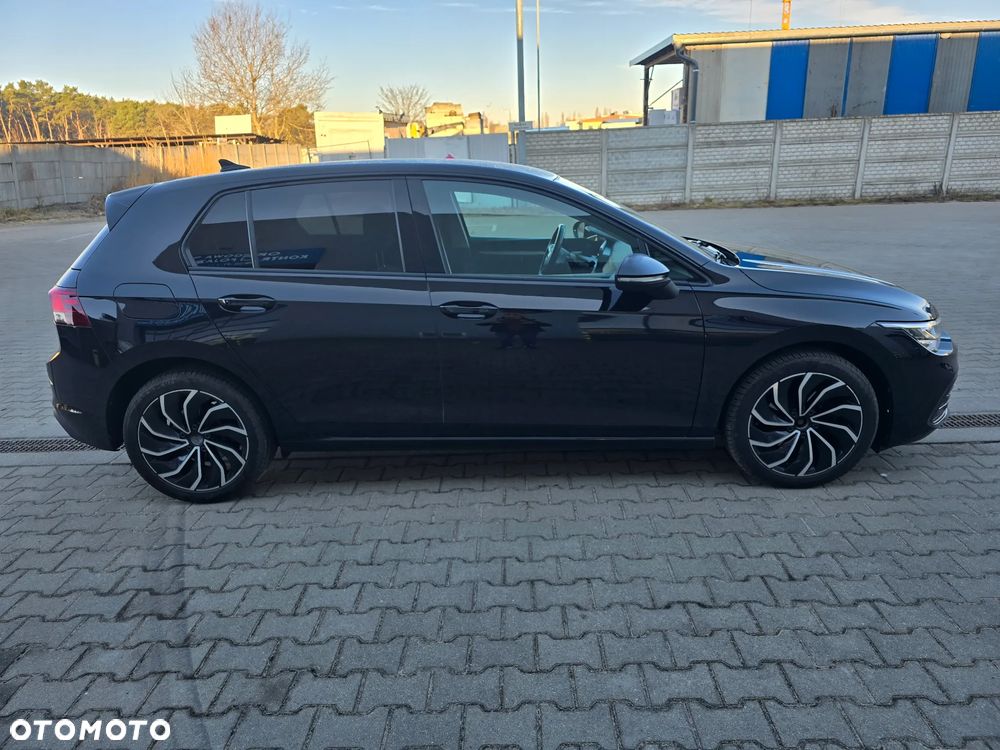 Volkswagen Golf - 22