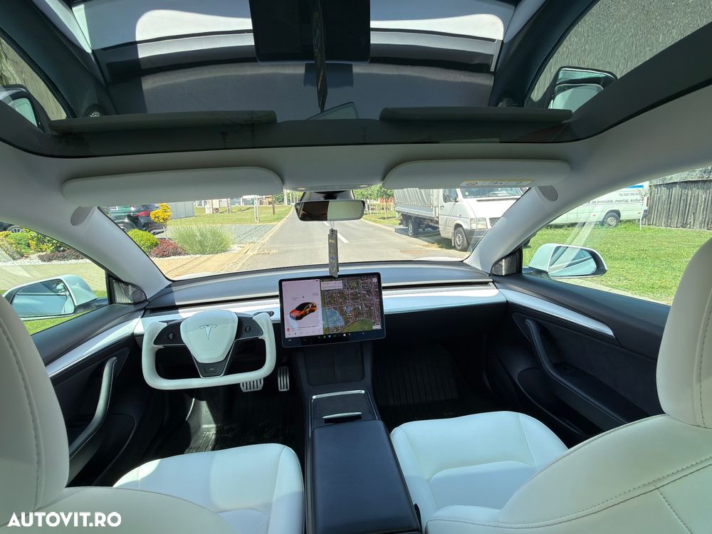 Tesla Model 3 Performance - 5