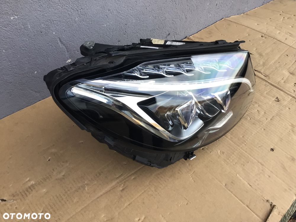 Lampa przednia prawa Mercedes C klasa 205 Full Led - 3