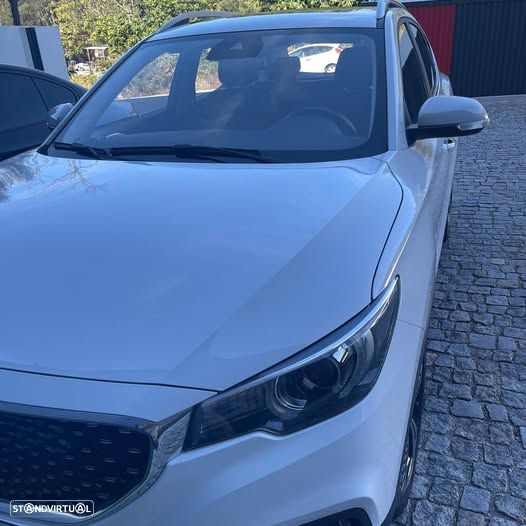 MG ZS Luxury - 13
