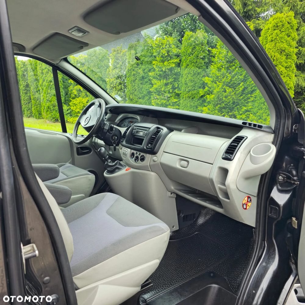 Opel Vivaro - 25