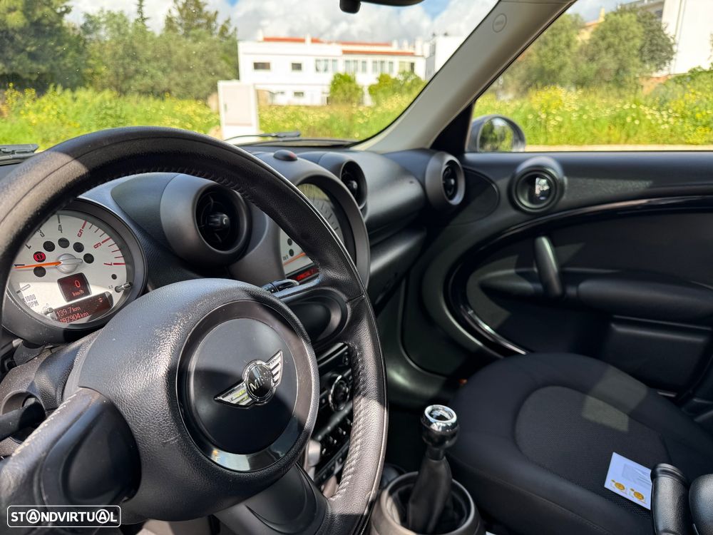 MINI Countryman Cooper D - 15