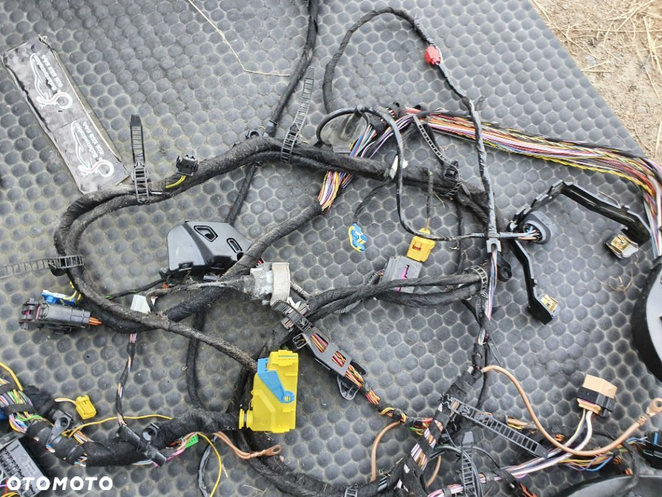 Wiazka Instalacja Wnetrza EUROPA AUDI A4 B6 Benzyna 3.0 ASN V6 Kombi Automat - 16