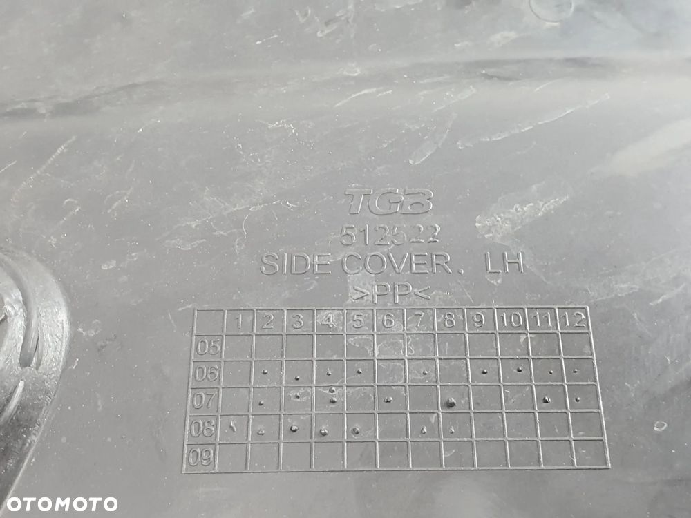 BOCZEK LEWY OSLONA TGB BLADE 250 - 10