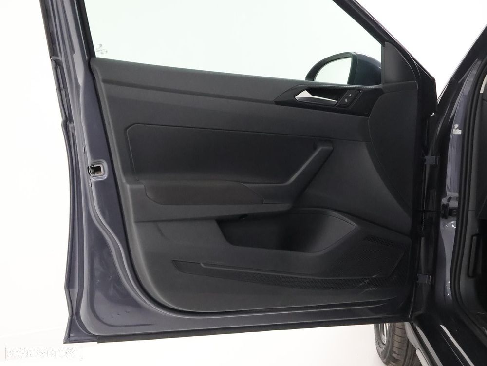 VW Taigo 1.0 TSI Urban DSG - 11